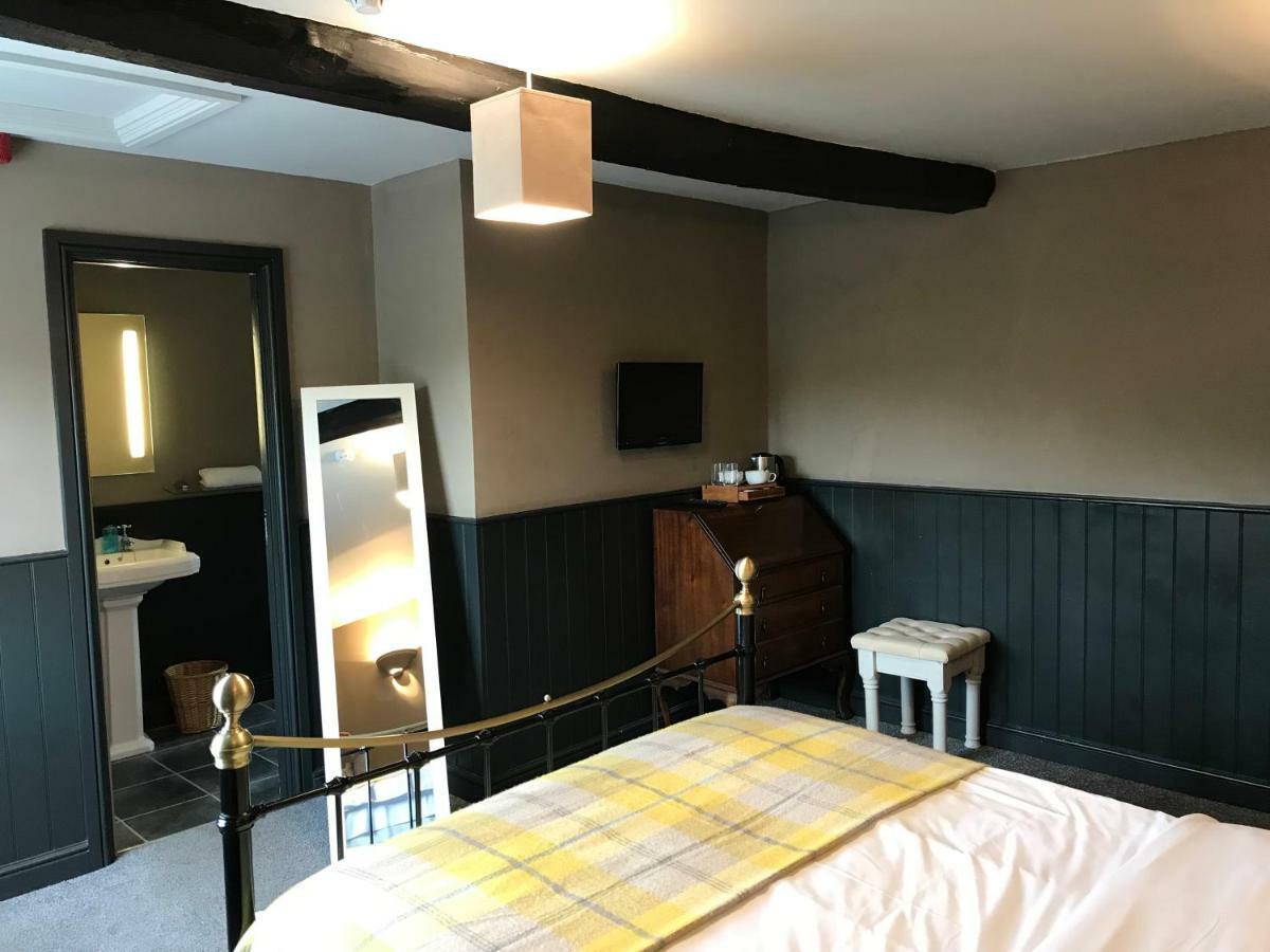 The Angel Inn ワーミンスター エクステリア 写真